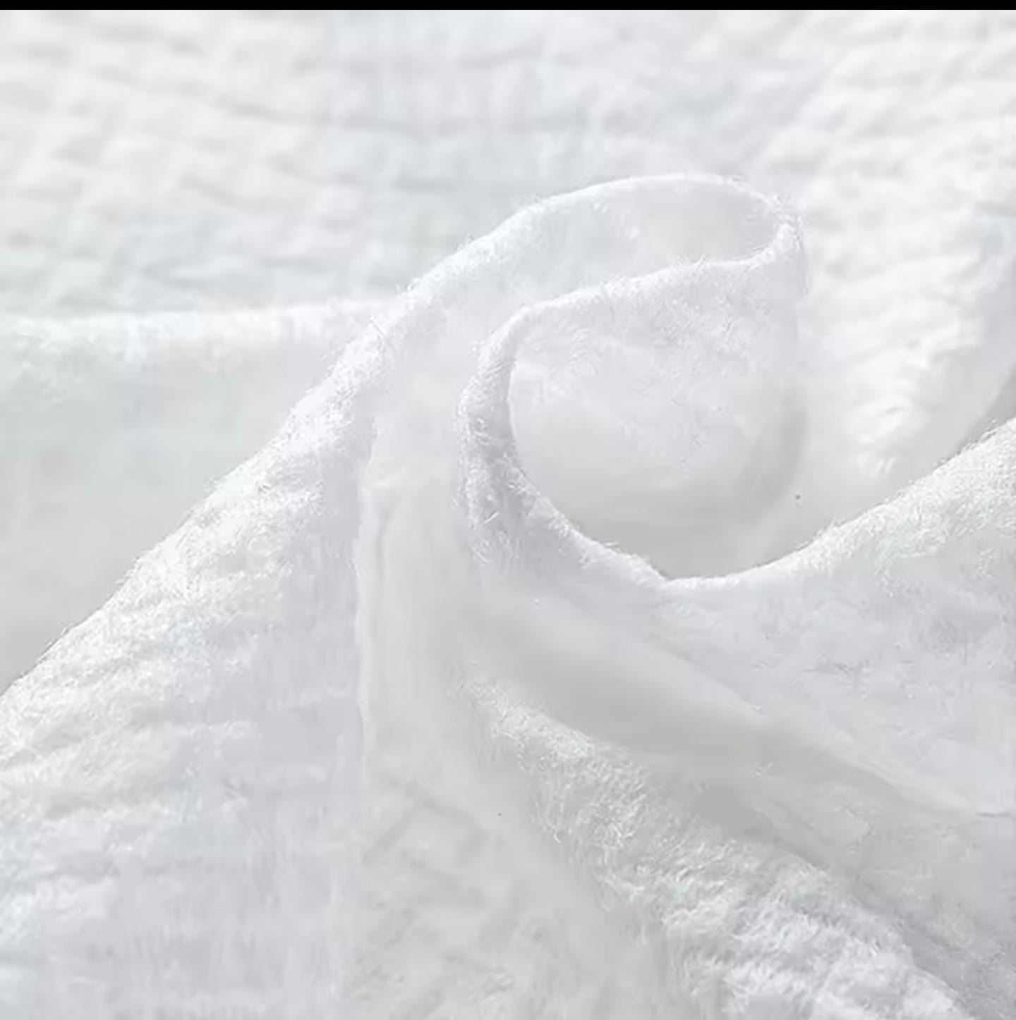 Pack of 20 Mini Compressed Towels – Portable Disposable Travel Coin Tissue Towels